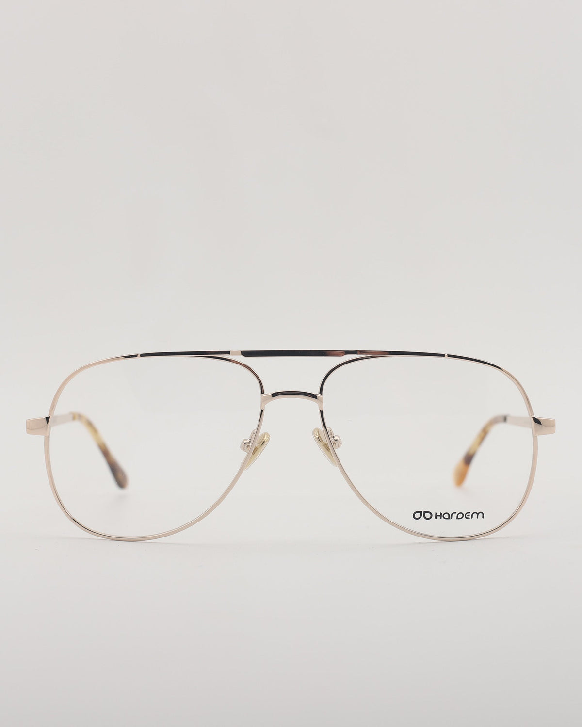 Hardem BETBEDER C1 — vista frontal