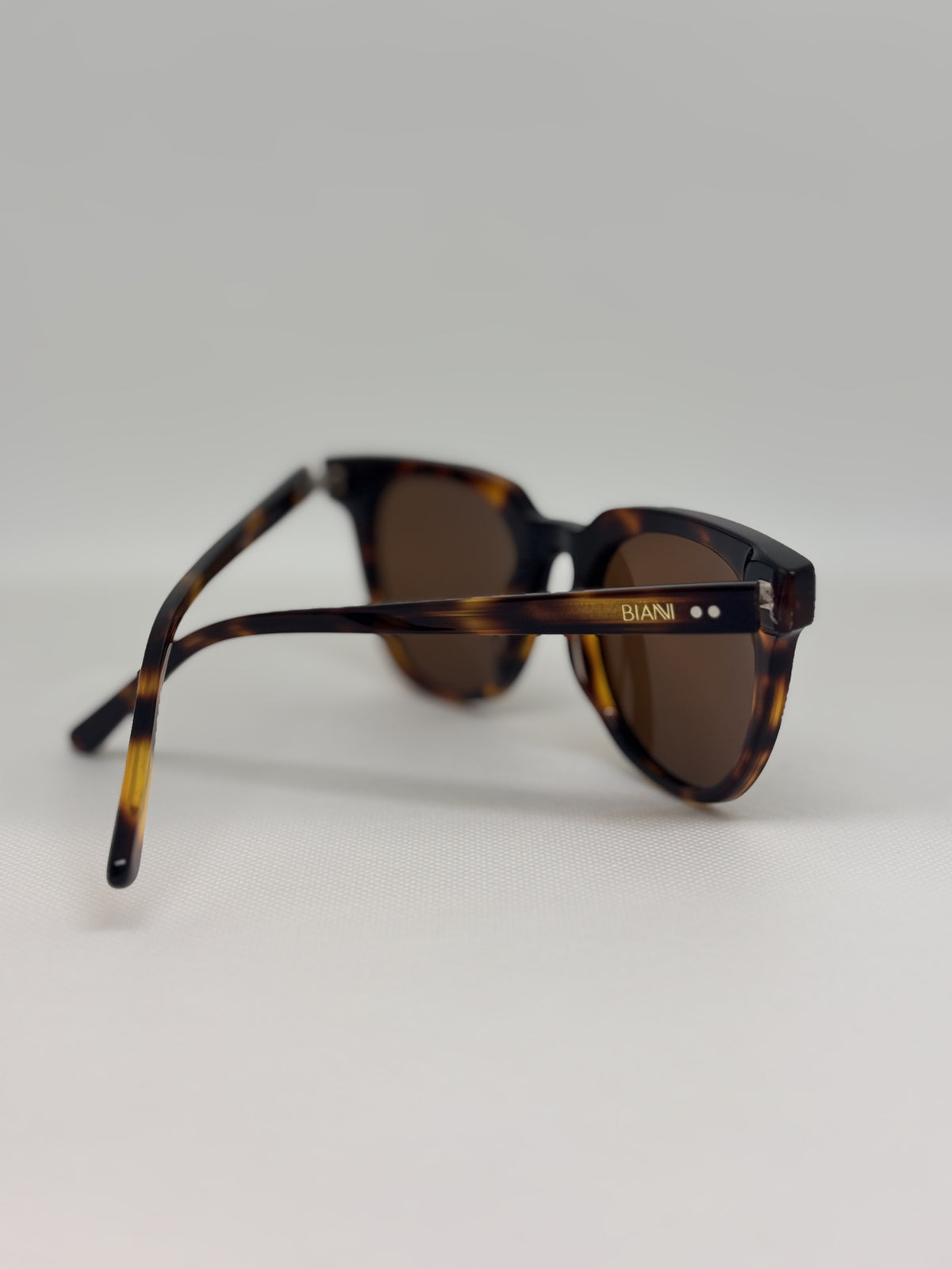 Bianni 1068 — C2 — vista complementaria — Luvis 20260911-307