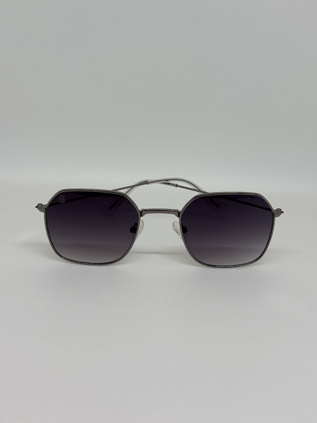 Bianni 1403 — C5 — vista frontal — Luvis 20260911-315