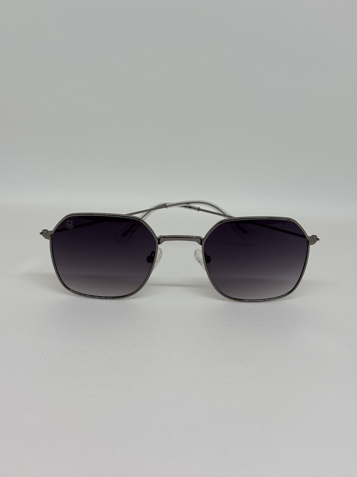 Bianni 1403 — C5 — vista frontal — Luvis 20260911-315