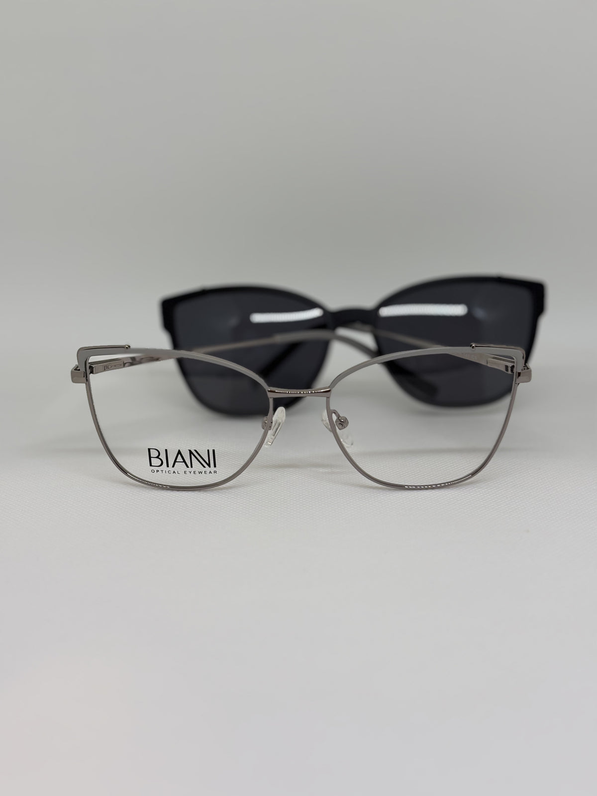 Bianni 23108 — C4 — vista complementaria — Luvis 20260911-242