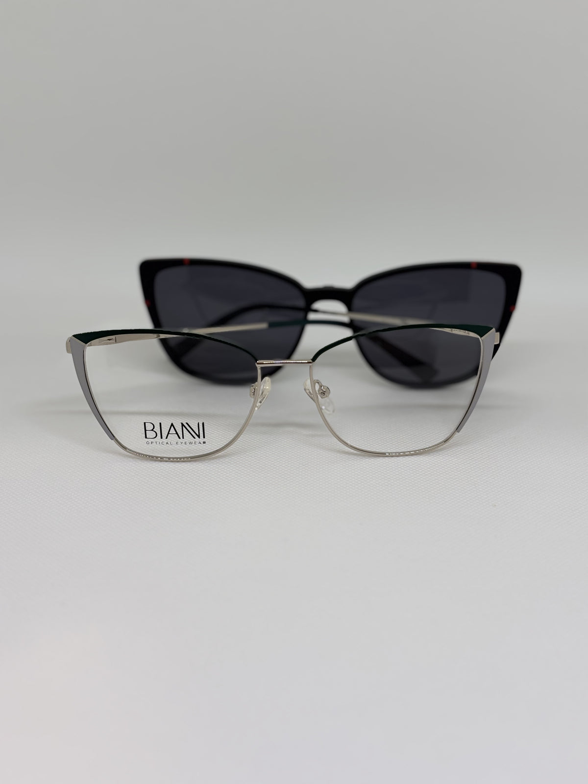 Bianni 23110 — C6 — vista complementaria — Luvis 20260911-261