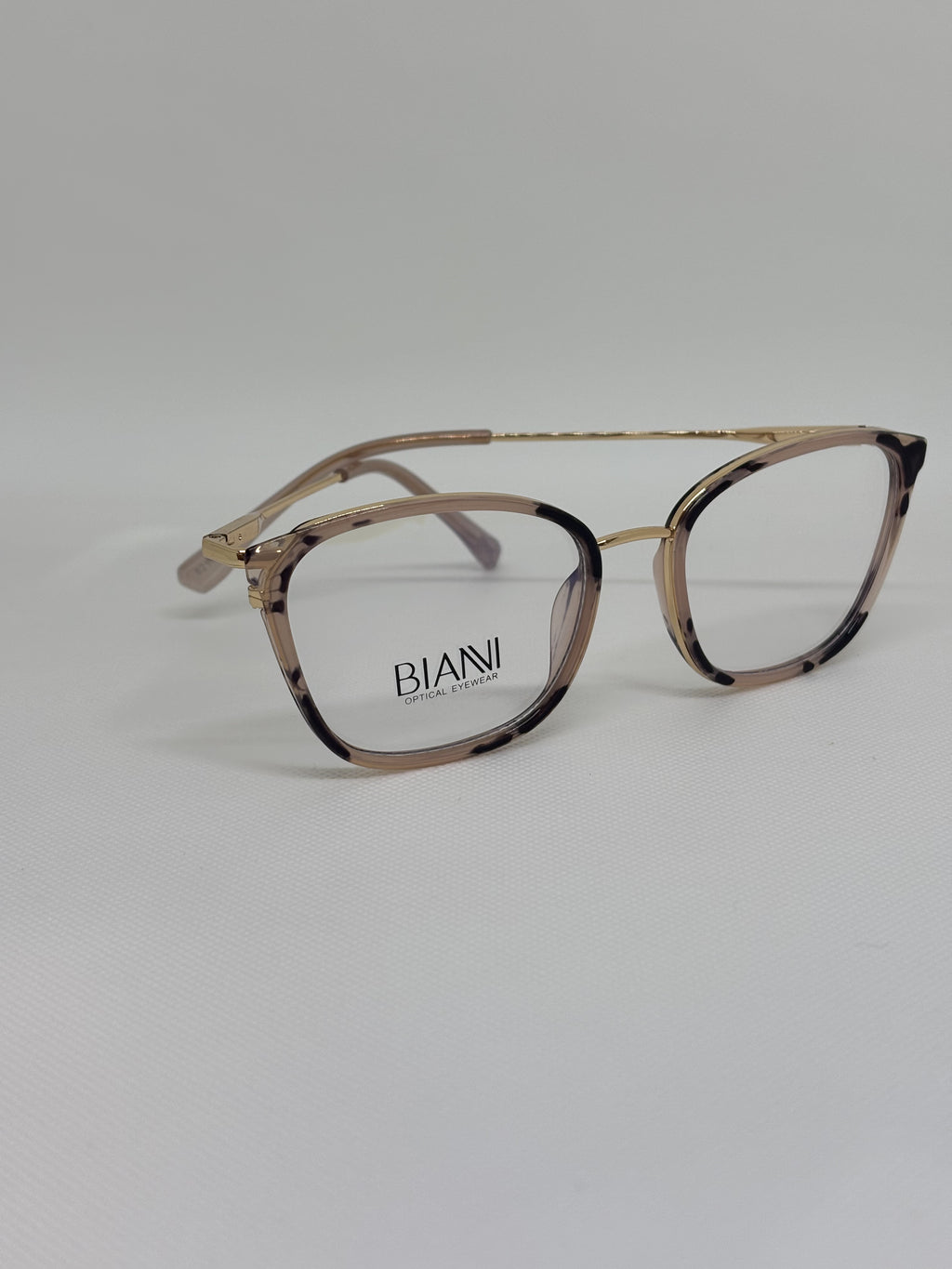 Bianni 82114 — C7 — vista complementaria — Luvis 20260911-279