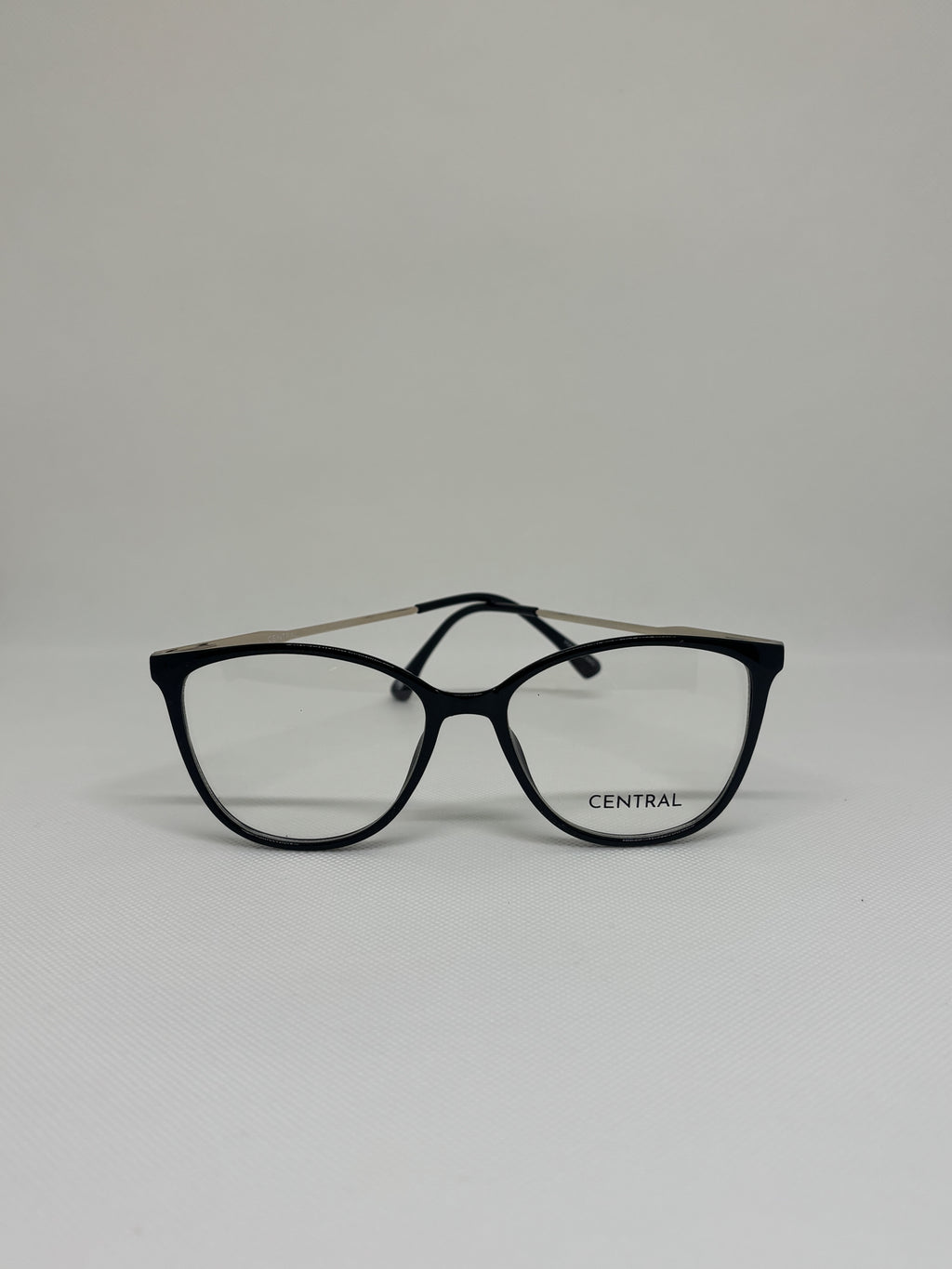 Central Arcdia — C1 — vista frontal — Luvis 20260911-209