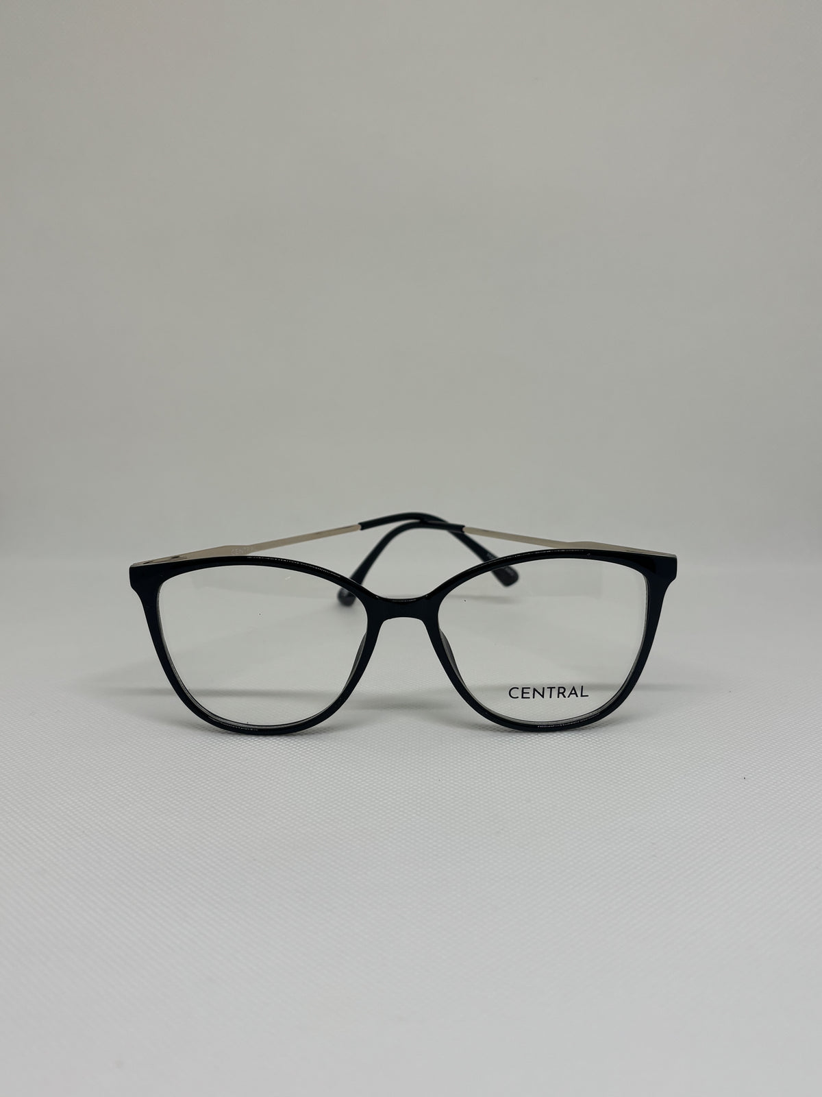 Central Arcdia — C1 — vista frontal — Luvis 20260911-209