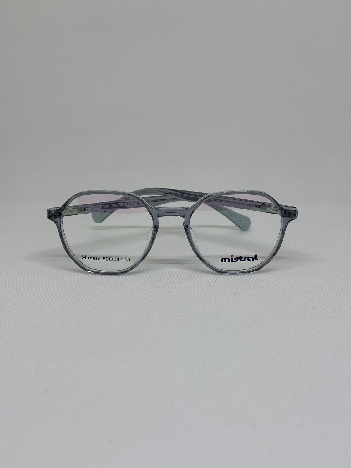 Mistral Manare — C02 — vista frontal — Luvis 20260911-178