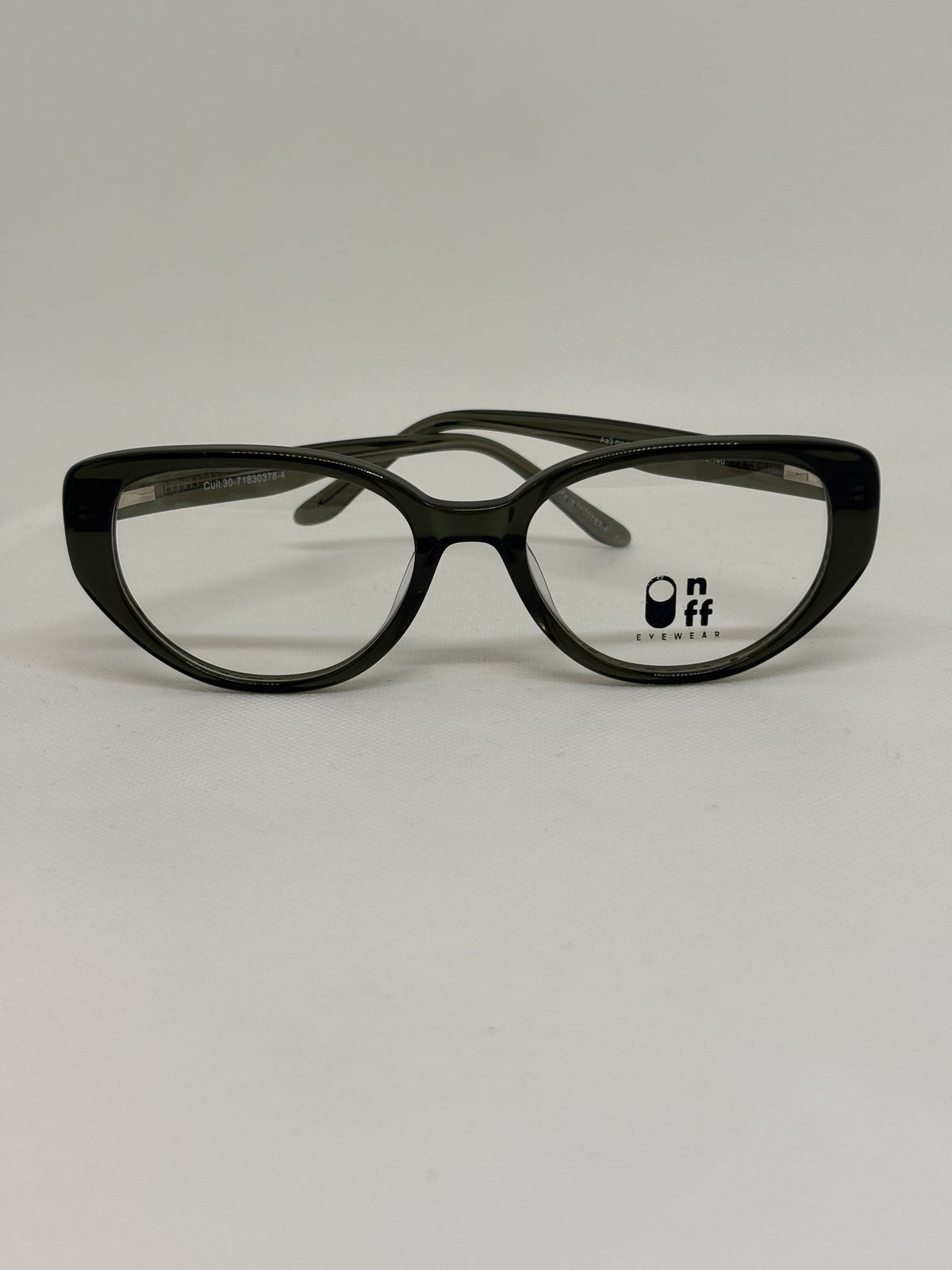 On Off AP001-107 — C1 — vista frontal — Luvis 20260911-043