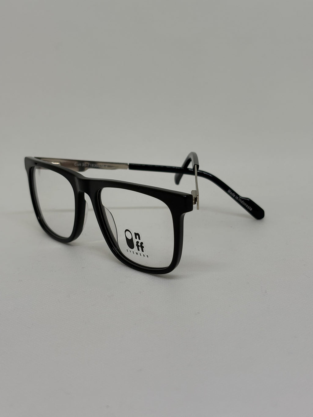 On Off AP001-94 — C1 — vista complementaria — Luvis 20260911-046