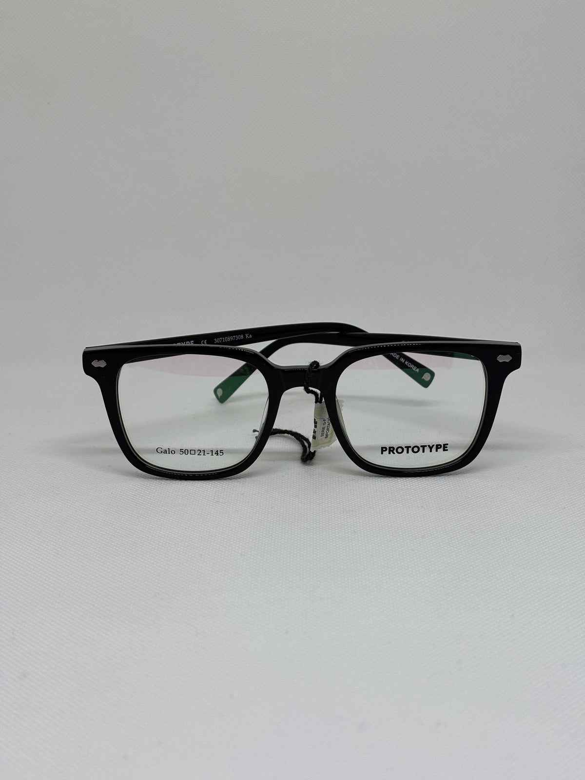 Prototype Galo — C01 — vista frontal — Luvis 20260911-126