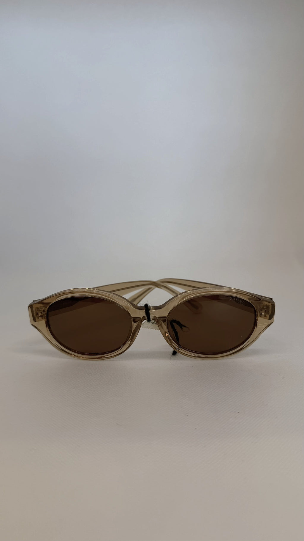 Prune Azzurra — C05 — vista frontal — Luvis 20260911-165