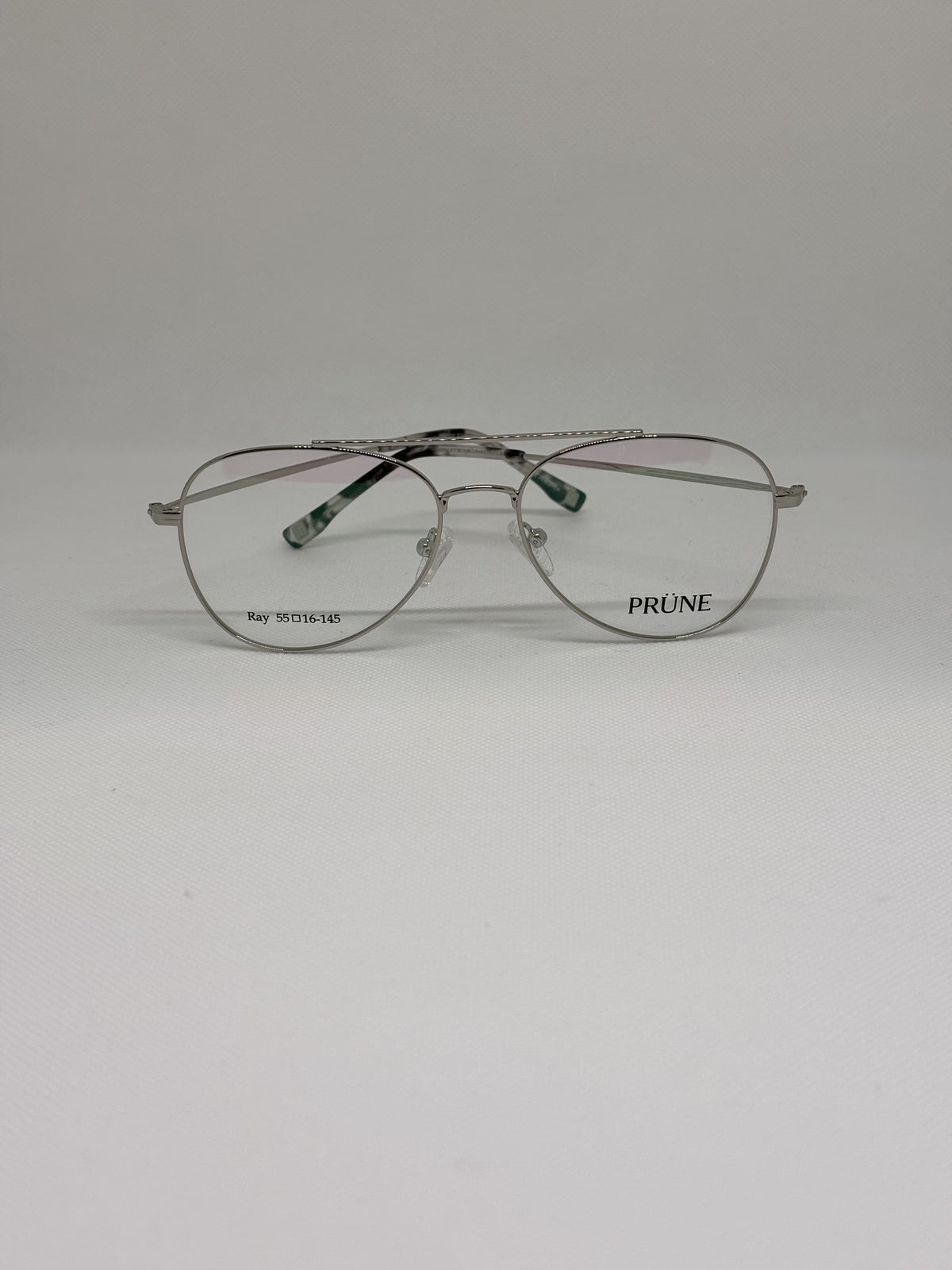 Prune Ray — C07 — vista frontal — Luvis 20260911-171