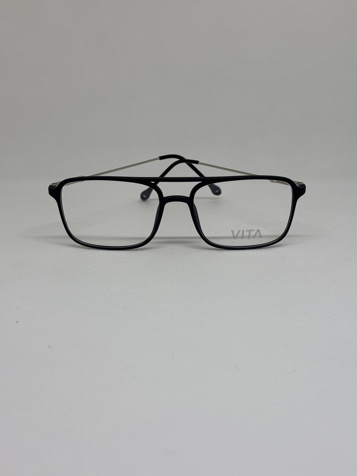 Vita MILO — C2 — vista frontal — Luvis 20260911-159